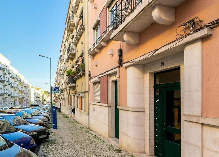 Whome Hideaway Family #1d * ליסבון