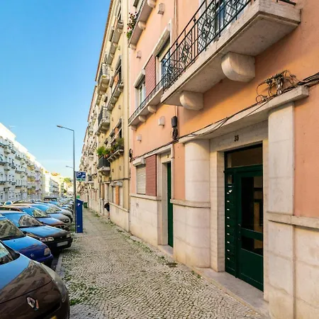 Whome Hideaway Family #1d * リスボン